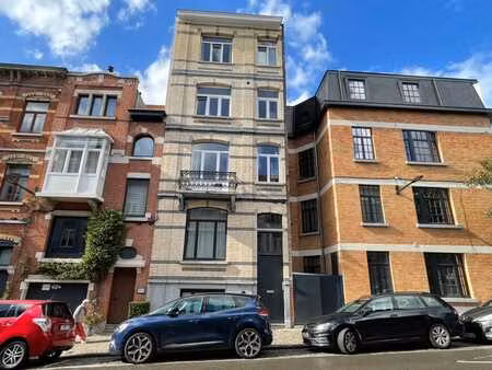 élégant appartement avec jardin - 2 chambres - peb c