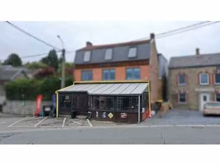 commerce loué dans le centre d'anthisnes.