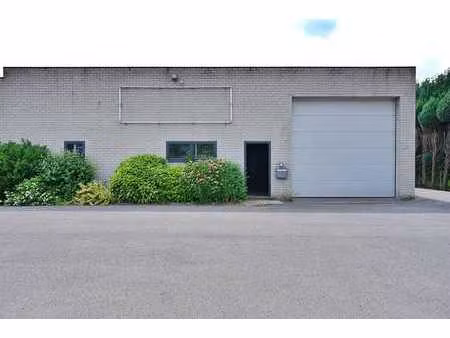 entrepôt avec bureau à louer à aalter