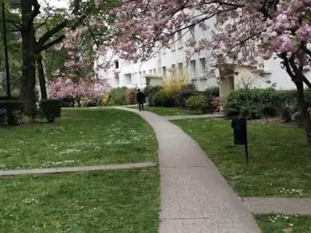 vente locaux professionnels 96 m² à saint-cloud (92210)  413 400 €