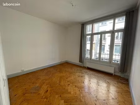appartement 3 pièces 77 m²