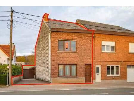 maison avec garage et jardin