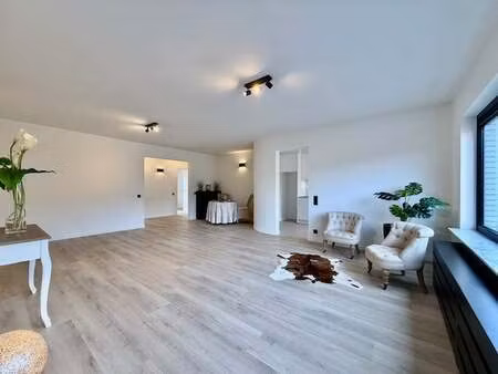 appartement à vendre à deurne € 299.000 (ljg8m) - first-estate | zimmo