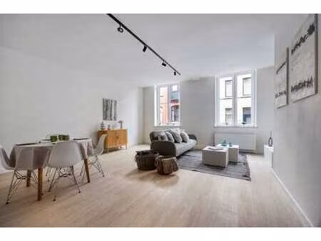 gelijkvloers appartement te koop met garagebox!