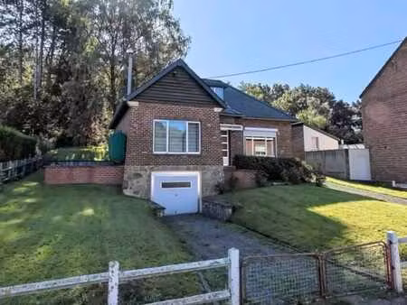 charmante maison 4 façades garage  terrasse et grand jardin.