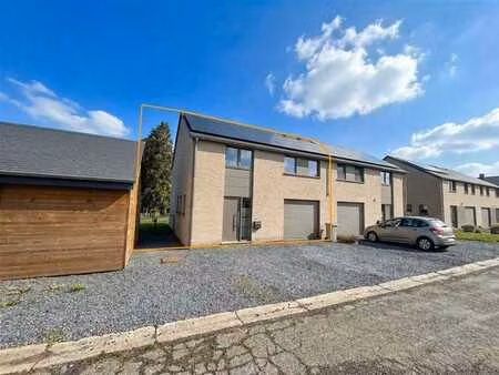 maison 3 façades  3ch. avec garage et jardin