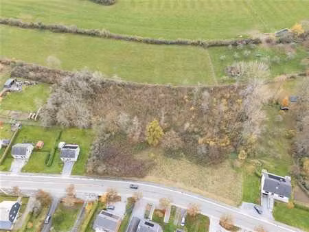 grand terrain à bâtir  vue campagne   orientation sud