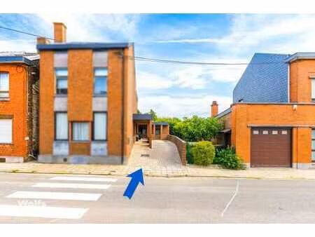 agréable bungalow avec vaste jardin et emplac. de parking !