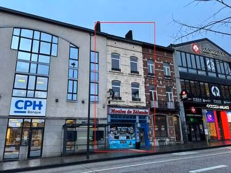 maison de commerce située en plein cœur de charleroi