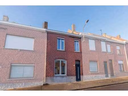 maison rénovée avec 3 chambres avec jardin ! top produit !