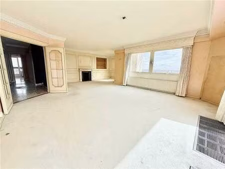 bel apt 4ch (à rénover) + terrasses! a visiter!