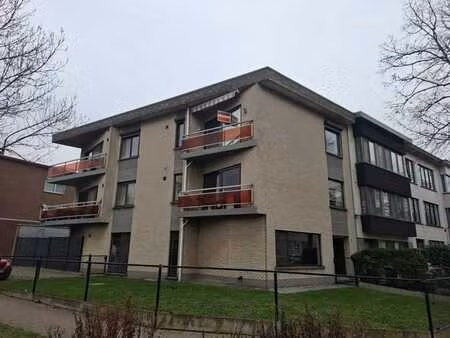 appartement bien situé avec place de parking