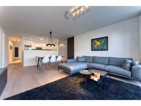 découvrez cet appartement lumineux dans la très prisée ru...