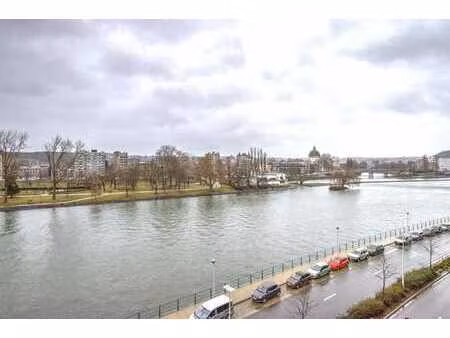 magnifique appartement 3 chambres quai de rome  entierement