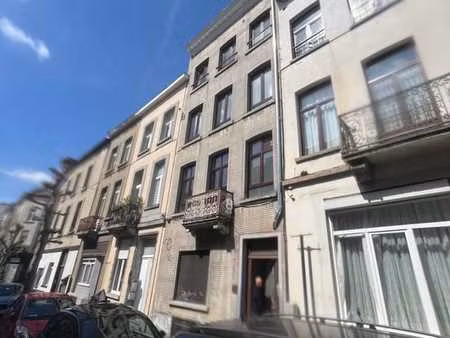 duplex rénové - petite copropriété!