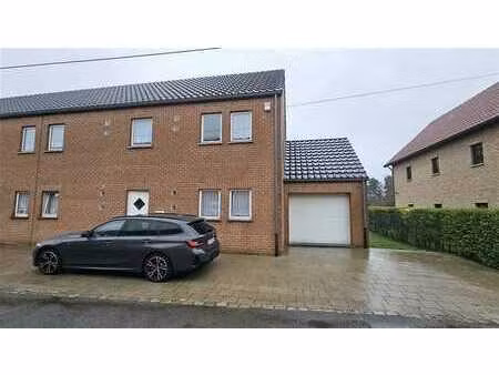 grande maison 5 chambres avec garage et jardin