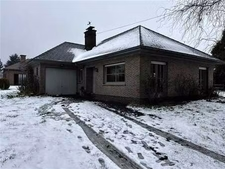 maison plain-pied avec 3 chambres  jardin et garage!