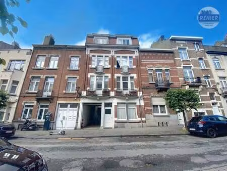 immeuble de rapport avec grand dépôt à vendre à anderlecht