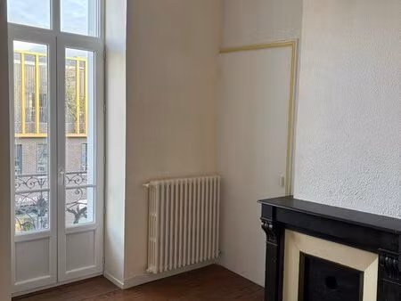 t4 80 m² – hyper-centre bourg-en-bresse  cave  proche parking