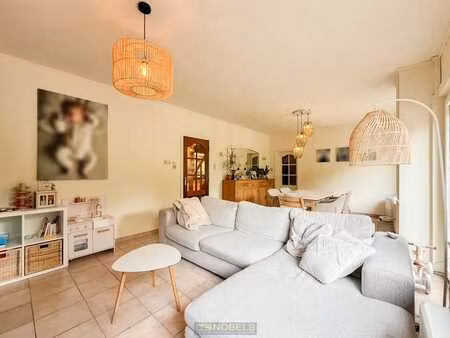 te koop  perfect onderhouden starterswoning met tuin  gar...