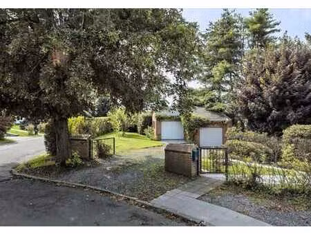 chenois : terrain à bâtir avec garage - poss. 6%