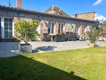 appartement rez-de-chaussée + terrasse + jardin