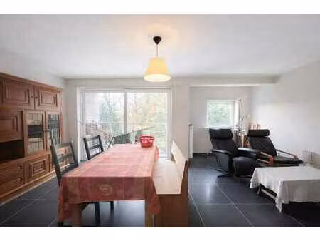 lichtrijk appartement nabij dorpsplein moerbeke