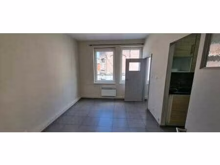 appartement 1 chambre en plein centre de nivelles