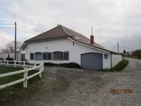 villa 3 chambres + grand bureau au rez de chaussée