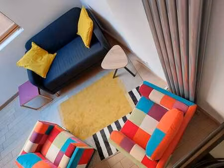 jolie petite maison meublée