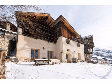 vente immeuble 356 m² saint-véran (05350)