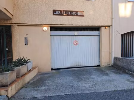 garage centre ville carqueiranne