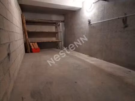 parking/box 15 m² toulon