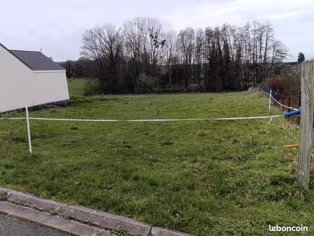 terrain 1 241 m² cugny