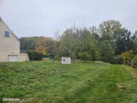 terrain 770 m² longueval barbonval