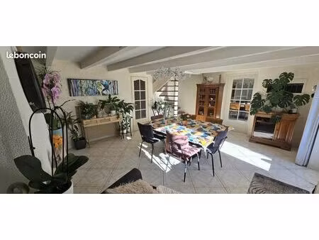 maison 9 pièces 195 m²