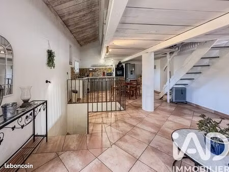 appartement 3 pièces 80 m²