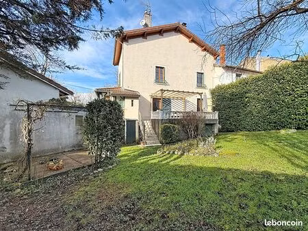 maison 5 pièces 140 m²