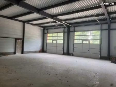 local d'activité 135 m²