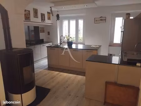 maison de village 10 pièces 177 m²