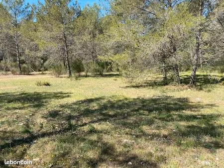 terrain 2 000 m² meounes les montrieux