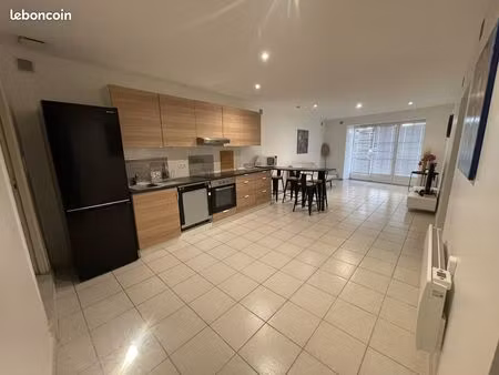 appartement 2 pièces 69 m²