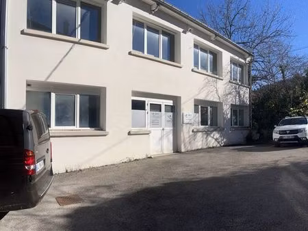 local d’activité bureaux centre ville oyonnax 90m2