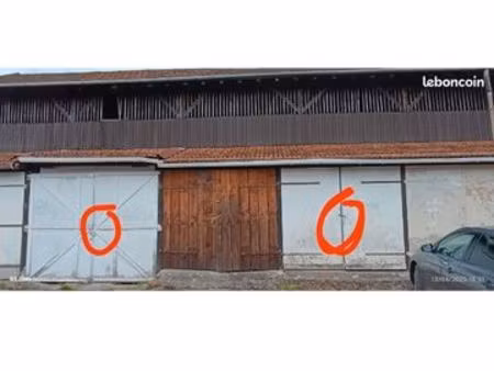 2 garages bois et sol béton quartier calme