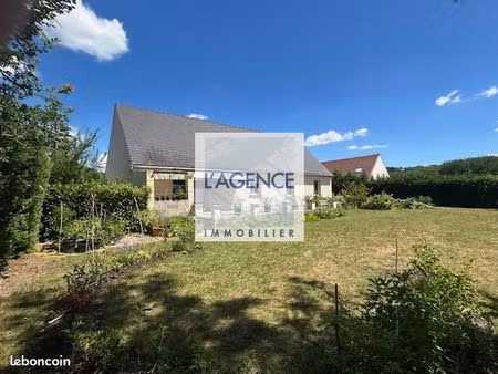 pavillon 6 pièces 218 m²