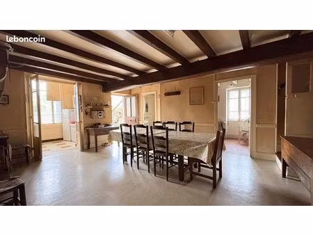 propriété 4 pièces 95 m²