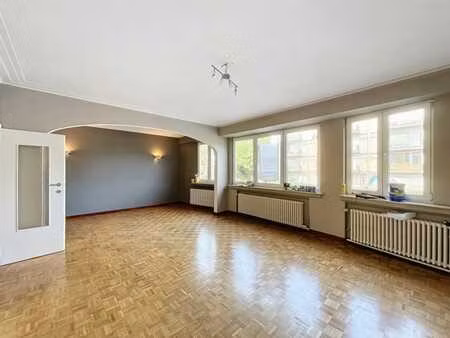 gribaumont  appt 2ch ± 90m² + balcon