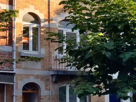 lumineux 2 ch. - grande terrasse se - situation idéale