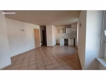 t2 louer saint-peray centre