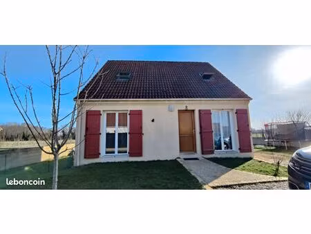 maison 7 pièces 91 m² – terrain 647 m² – terrasse 30 m² – 145 000